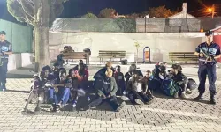 Didim'de 32 düzensiz göçmen yakalandı