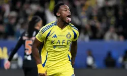 Fenerbahçe resmi teklifte bulundu... Yıldız isim için flaş iddia!