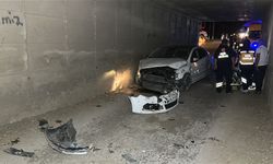 Alkollü sürücü ailesini canından ediyordu: Beton duvara çarptı!