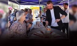 Başkan Duman’dan vatandaşlara aşure ikramı