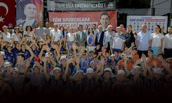 Bayraklı'da anlamlı turnuva: ‘Ferdi Zeyrek’ U-12 Cup'ta şampiyon çocuklar!