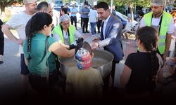 Bayraklı'da aşure bereketi