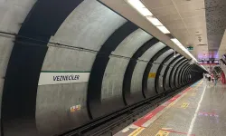 Vezneciler metro istasyonunda intihar girişimi!