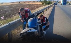 Motosiklet ile otomobil çarpıştı: Genç adam hayata tutunamadı!