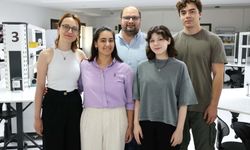 İzmir Ekonomi'den zirveye