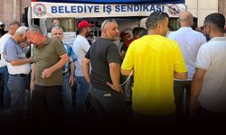 İzmir'de 'işten çıkarma' eylemi 2'nci gününde: Sendika belediye önüne kamp kurdu!