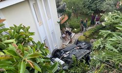 Otomobil istinat duvarından uçtu: 1 ölü, 4 yaralı!