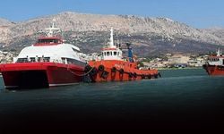 Çeşme-Sakız seferinde gemi kazası: Yolcular mahsur kaldı!