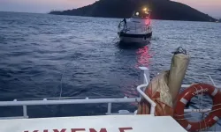 Fethiye açıklarında sürüklenen tekne kurtarıldı