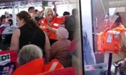 Korku dolu dakikalar: Feribot kayaya çarptı!