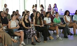 Lâl Denizli, KonuŞu Eğitim Programı’nın açılışında gençlerle buluştu