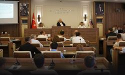 Kemalpaşa'da 'söz alma' gerginliği! Meclis karıştı