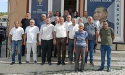 AK Partili Kırkpınar’dan Özel’e yanıt: Siz önce İzmir’in çöplerini temizleyin