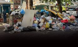 İşçiler yeniden iş bıraktı: Karşıyaka'yı çöp dağları sardı!