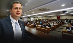 CHP Karabağlar’da kriz masada: Yücel meclis üyeleriyle görüşecek
