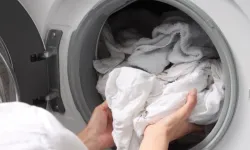 İşte bu yüzden çamaşırlarınızı 40 derecede yıkamamalısınız
