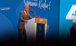 İYİ Partili Kırkpınar'dan CHP'li belediyelere salvolar: İzmir'in sorunlarına çözüm üretin!