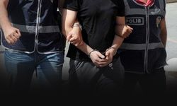 95 yıl ile aranan 17'lik suç makinesi saklandığı evde yakalandı!