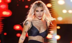 Ünlü şarkıcı Hollanda'da saldırıya uğradı