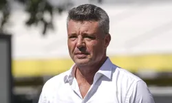 Sadettin Saran'a kulüp binasında özel karşılama!