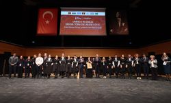 Dünya Türk Dili Ailesi Günü İzmir’de ilk kez düzenlendi