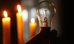 İzmir'in o ilçelerinde saatler süren elektrik kesintisi... İşte güncel kesinti listesi!