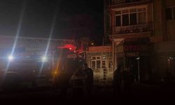 5 katlı otelde korkutan yangın: Tahliye edildi!