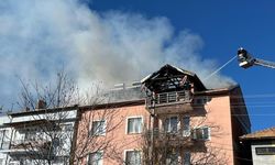 Banaz'da çatıda çıkan yangın söndürüldü