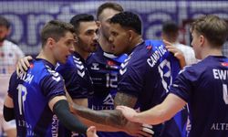 Altekma ligde Spor Toto önünde