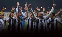 Altay evinde 3'te 3 peşinde