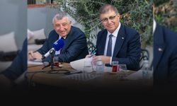 Günay’dan Başkan Tugay'a: Büyük babayı bir daha seçeceğiz!