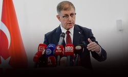 Başkan Tugay’dan Acar’a jet yanıt: Olumsuz düşüncesi bizi etkilemez