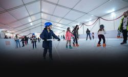 Yeni Yıl Festivali’nde buz üstünde eğlence