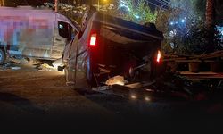 Kamyonet park halindeki araca çarptı... 18 yaşındaki genç hayatını kaybetti!