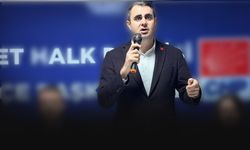 CHP’li Güç eylemdeki DİSK’e böyle seslendi... Sendika eylem yaptıkça hükümet İzmir'e daha fazla baskı yapıyor!