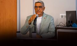 Karşıyaka Meclis üyesi Coşkuner mazeret krizini değerlendirdi: İlçe başkanı adım atmalı!