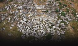 Efes’te heyecan yaratan keşif: 2 bin yıllık tütsü kabı gün yüzüne çıktı!