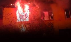 Müstakil evde çıkan yangında: Anne öldü, kızı yaralı