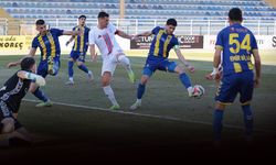 Nefes kesen İzmir derbisinde kazanan Altınordu!