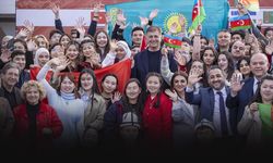 Türk Dili Ailesi Günü’nde Başkan Tugay öğrencilerle bir araya geldi