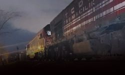 Raylardan geçmeye çalışırken lokomotif çarptı: 16 yaşındaki genç yaşamını yitirdi!