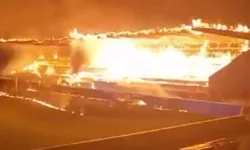 Takımları küme düştü: Taraftarlar stadyumu yaktı