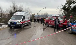 Belediye otobüsü kaza yaptı: Çok sayıda yaralı var