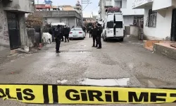 Adana'da husumetlilerin kavgası kanlı bitti!