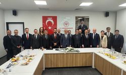 İzmir'de yaklaşık 90 bin kişiye akıllı bileklik takıldı