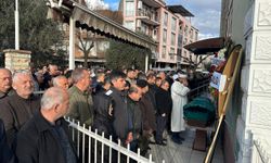 İzmir'de kazada ölen avukat son yolculuğuna uğurlandı