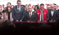 Bornova’da Kent Kasap açıldı: Kentin Atatürk'ü sevmesiyle probleminiz mi var?