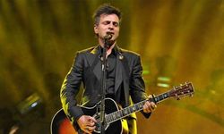 Ünlü şarkıcı Teoman'ın CV'si sahte çıktı!