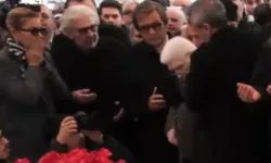 Haldun Dormen'e veda... Usta sanatçı İzzet Günay, cenazede fenalaştı!