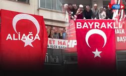 CHP İzmir'den bayrak tepkisi... 30 ilçe kırmızı beyaz!
